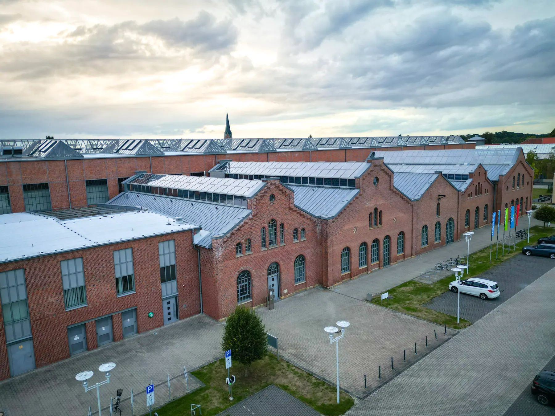 Das IT-Zentrum Lingen — Sitz der CyberForge GmbH