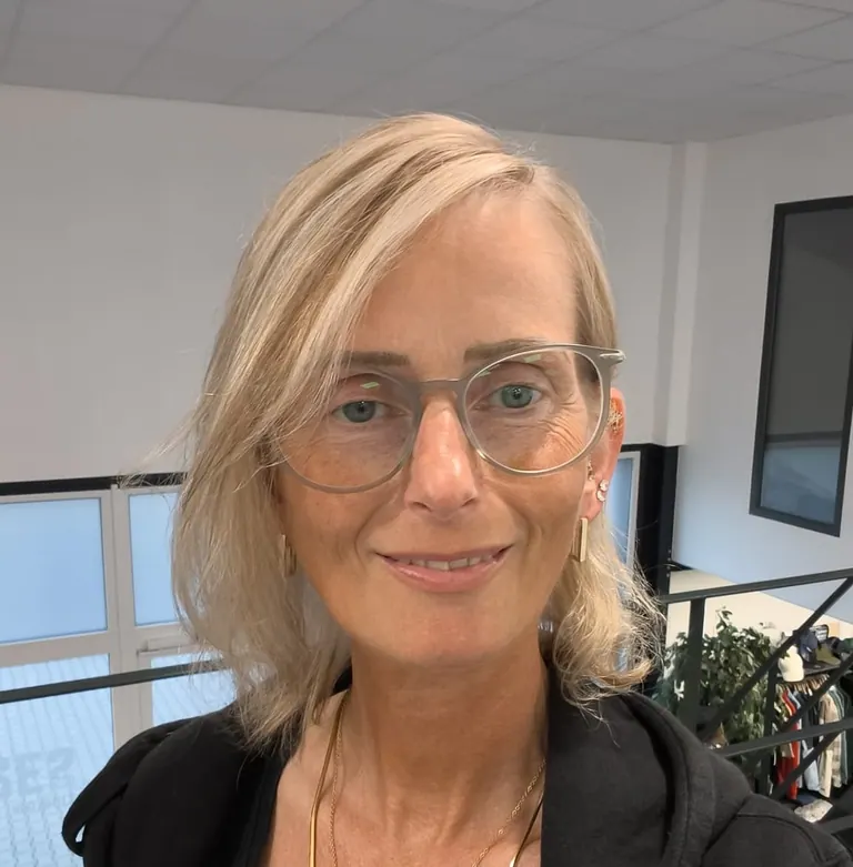 Simone Brink, Grafikdesignerin bei der Phase Zwo Werbeagentur